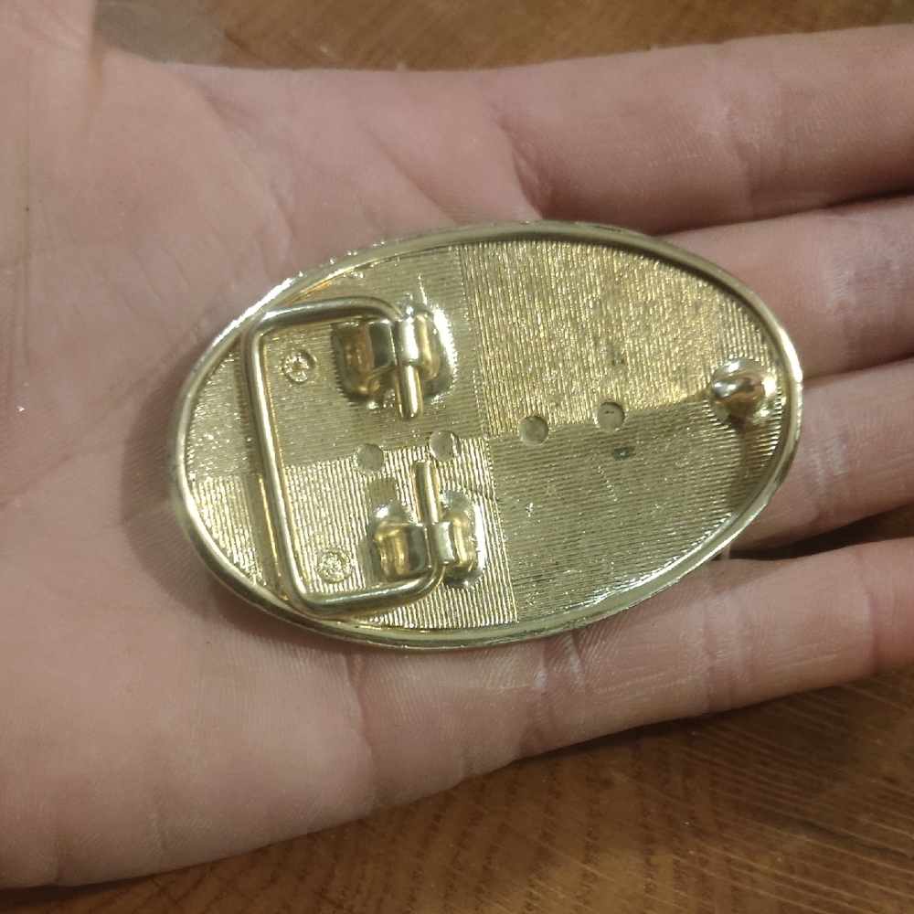 Floral Engraved Oval Belt Buckle - Picture 3 of 5